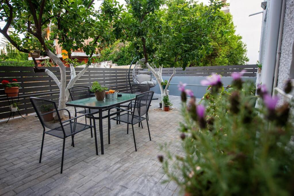 Lemon Garden Stylish Private Apartment 칼라마타 외부 사진