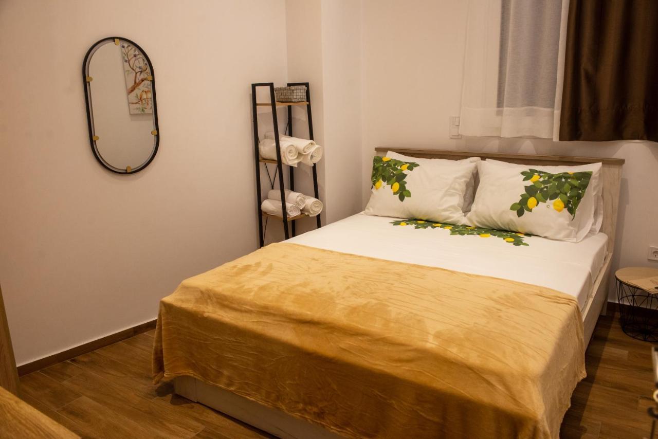 Lemon Garden Stylish Private Apartment 칼라마타 외부 사진